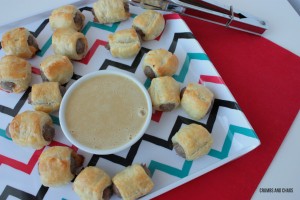 Puff Pastry Sausage Bites | Crumbs and Chaos #breakfast #sausage #recipe www.crumbsandchaos.dreamhosters.com