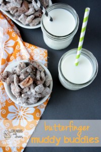 Butterfinger Muddy Buddies | Crumbs and Chaos #sweetsnacks #muddybuddies #butterfinger www.crumbsandchaos.dreamhosters.com