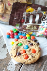 M&M Chocolate Chip Cookies | Crumbs and Chaos #softcookies www.crumbsandchaos.dreamhosters.com