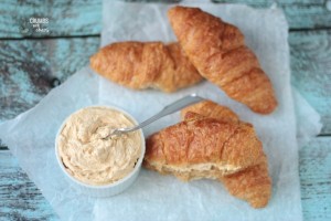 Pumpkin Pie Butter | Crumbs and Chaos #Thanksgiving #flavoredbutter www.crumbsandchaos.dreamhosters.com