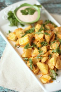 Simple Southwest Potatoes | Crumbs and Chaos #sidedish #potatoes www.crumbsandchaos.dreamhosters.com