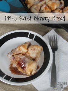 PB&J Skillet Monkey Bread | crumbsandchaos.dreamhosters.com | #peanutbutter #dessert #skillet