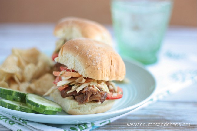 Honey Garlic Chicken Sliders with Asian Slaw | recipe on www.crumbsandchaos.dreamhosters.com