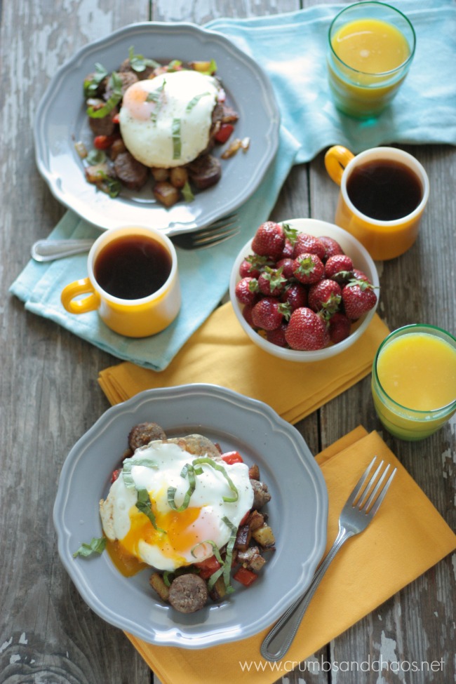 Brat Breakfast Hash | recipe by Crumbs and Chaos #SausageFamily