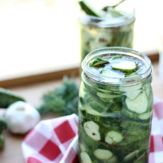 Easy Garlic Dill Refrigerator Pickles | Crumbs and Chaos